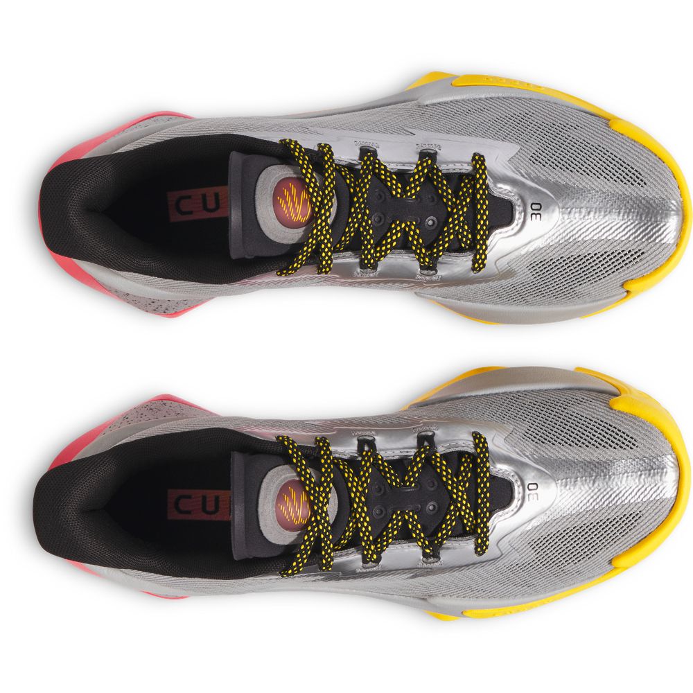 Steph Curry and De'Aaron Fox Get New Shoes for NBA Season Opener