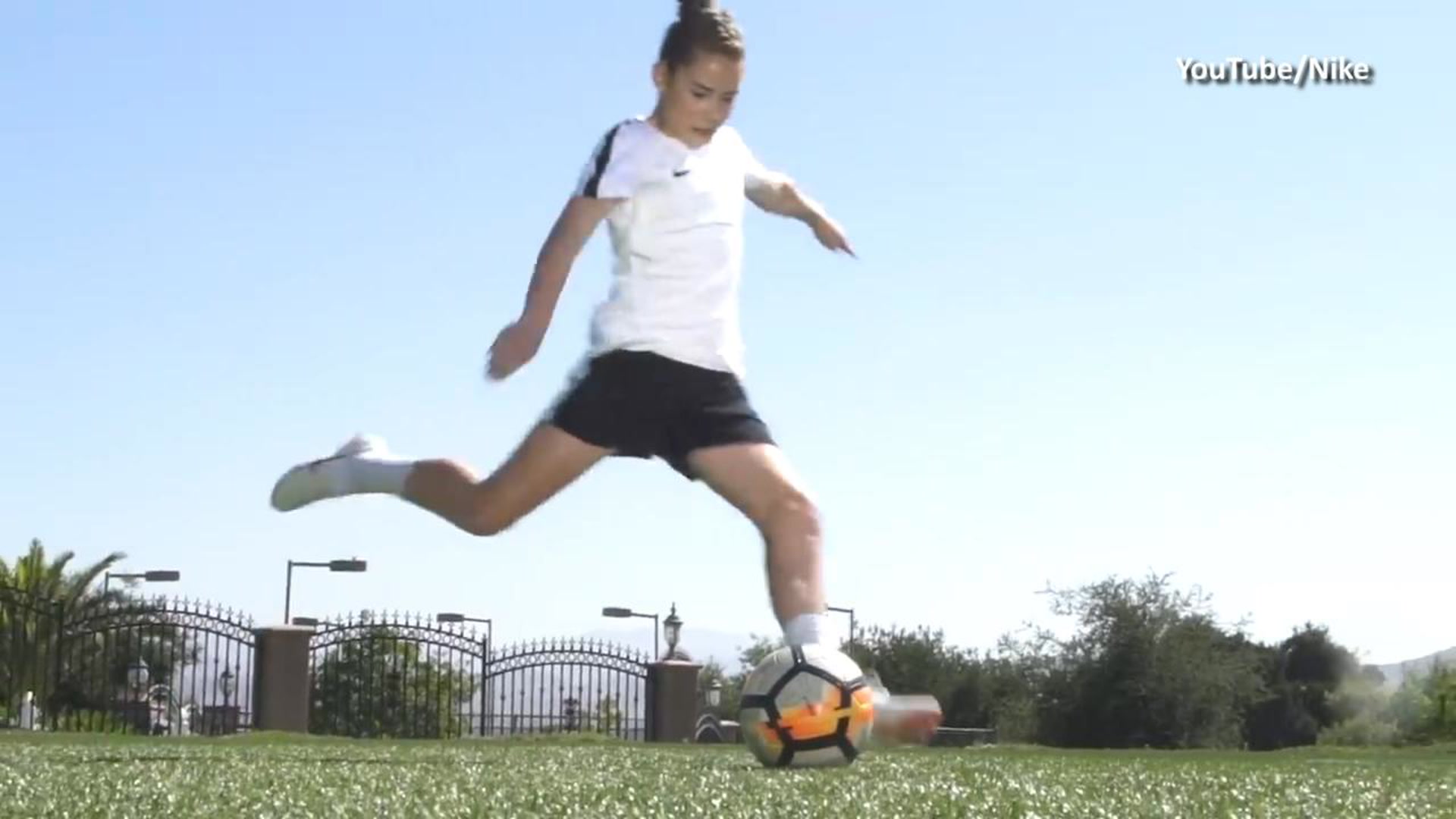 Olivia Moultrie 13 year old soccer phenom turns pro does Nike ad Sports Illustrated