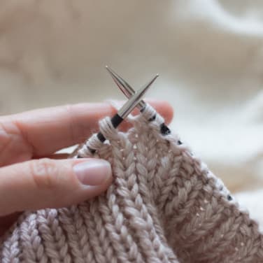 Crocheting vs. Knitting: What’s the Difference? | Mental Floss