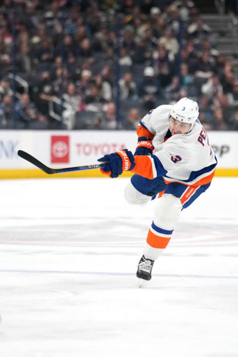 New York Islanders v Columbus Blue Jackets