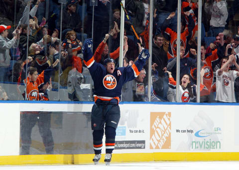 Pittsburgh Penguins v New York Islanders