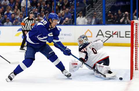 Vladislav Namestnikov dekes around CBJ goaltender Elvis Merzlikins.