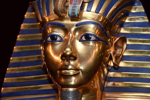 Gold funerary mask of King Tut.