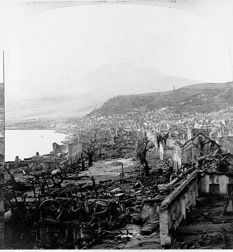 Mount Pelée's eruption in 1902 destroyed the town of St. Pierre.