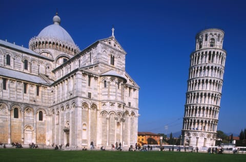 The Leaning Tower of Pisa in 2001.