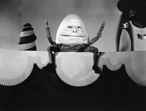 W.C. Fields as Humpty Dumpty in 'Alice in Wonderland' (1933).