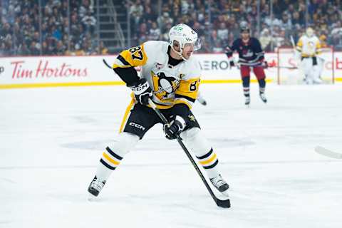 Feb 10, 2024; Winnipeg, Manitoba, CAN;  Pittsburgh Penguins forward Sidney Crosby (87)