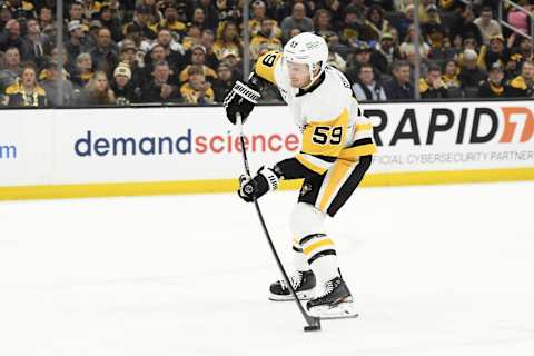 Pittsburgh Penguins left wing Jake Guentzel (59) 