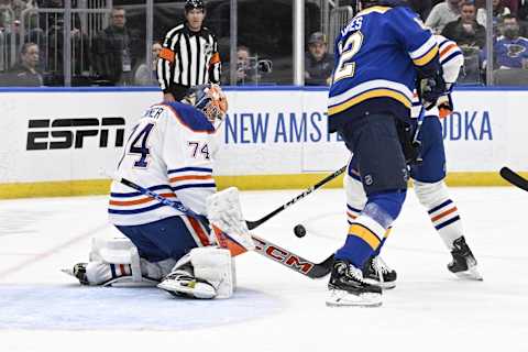 Edmonton Oilers goaltender Stuart Skinner (74) makes a save