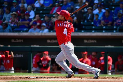 Cincinnati Reds center fielder Shogo Akiyama (4) flies out.