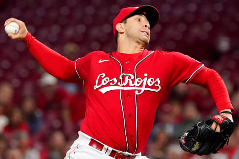 Cincinnati Reds relief pitcher Luis Cessa (85) delivers in the 10th inning of a baseball game.