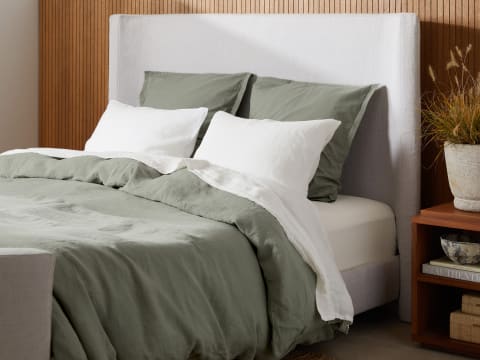 Linen Fitted Sheets from Parachute