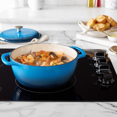 Amazon Basics Enameled Cast Iron Covered Dutch Oven