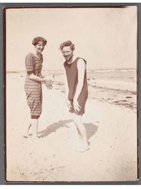 Woolf and Clive Bell in 1910.