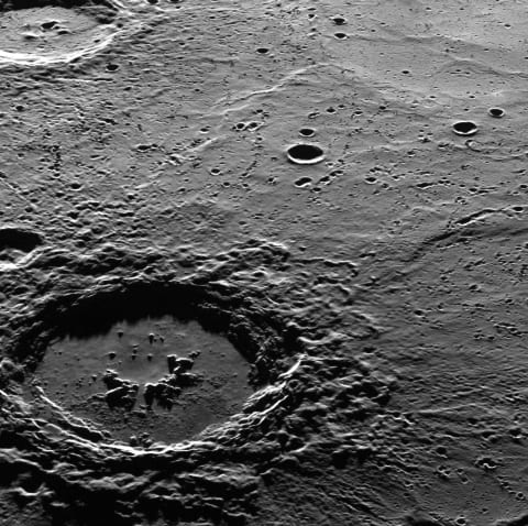 Hokusai crater, famous for its extensive set of rays extending for over a thousand kilometers, lies on Mercury's surface.