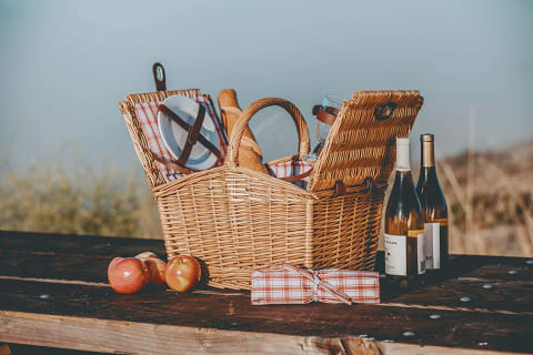 Picnic Time Piccadilly Picnic Basket