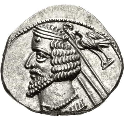 A coin depicting Phraates IV.