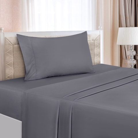 Three-Piece Bedding Set of Twin XL Sheets