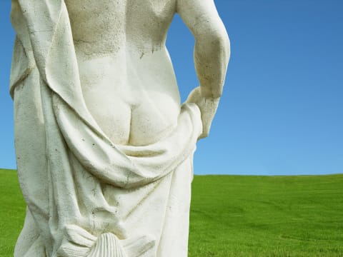 You can call this statue’s butt its “suburbs.”