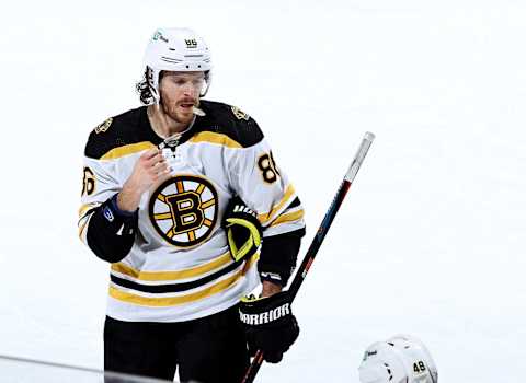 NEWARK, NEW JERSEY – JANUARY 16: Kevan Miller #86 of the Boston Bruins skates off the ice after the loss to the New Jersey Devils at Prudential Center on January 16, 2021, in Newark, New Jersey. Due to Covid-19 restrictions, the game is played without fans. The New Jersey Devils defeated the Boston Bruins 2-1. (Photo by Elsa/Getty Images)