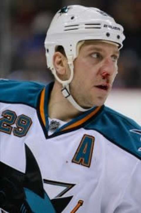 San Jose Sharks enforcer Ryane Clowe (29) bleeds from his nose during the third period at the Minnesota Wild: Brace Hemmelgarn-US PRESSWIRE