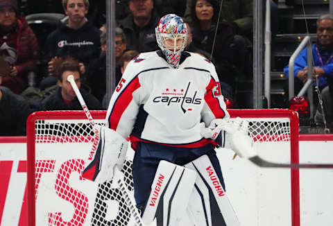 Darcy Kuemper, Washington Capitals Mandatory Credit: Ron Chenoy-USA TODAY Sports