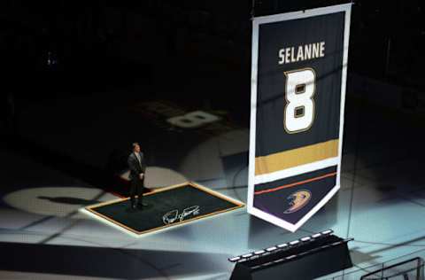 ANAHEIM, CA: Former Anaheim Ducks player Teemu Selanne looks up during his jersey retirement ceremony as part of Teemu Tribute Night before the game between the Anaheim Ducks and the Winnipeg Jets on January 11, 2015. (Photo by Robert Binder/NHLI via Getty Images)