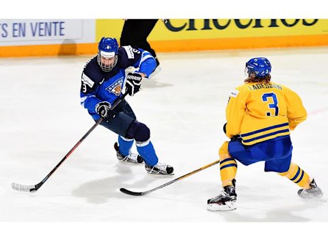 HELSINKI, FINLAND – JANUARY 4: Finland’s Jesse Puljujarvi #9 stickhandles the puck with pressure from Sweden’s William Lagesson #3 during semifinal round action at the 2016 IIHF World Junior Championship.Photo by Matt Zambonin/HHOF-IIHF Imageshttp://www.worldjunior2016.com/en/media/#19097