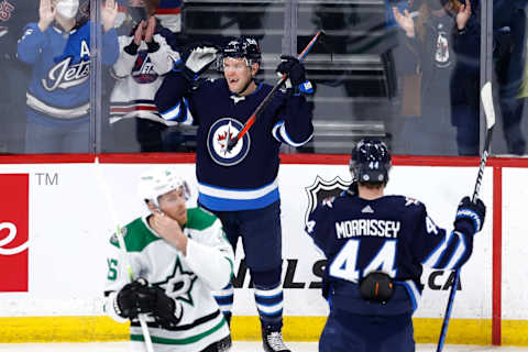 Winnipeg Jets, Paul Stastny (25). Mandatory Credit: James Carey Lauder-USA TODAY Sports