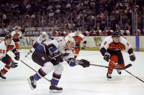 Peter Bondra, Washington Capitals Mandatory Credit: Doug Pensinger /Allsport