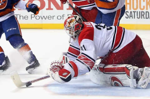 NEW YORK, NY – OCTOBER 29: Eddie Lack #31 of the Carolina Hurricanes makes the save against the New York Islanders at the Barclays Center on October 29, 2015 in the Brooklyn borough of New York City. The Hurricanes defeated the Islanders 3-2 in overtime. (Photo by Bruce Bennett/Getty Images)