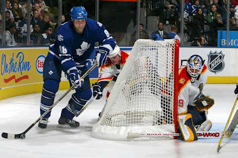 TORONTO – OCTOBER 31:  Eric Lindros #88 of the Toronto Maple Leafs. (Photo By Dave Sandford/Getty Images)