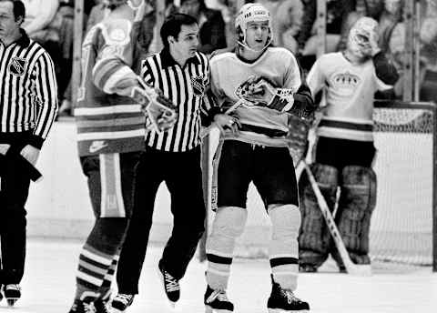 Bernie Nicholls #9, Los Angeles Kings (Photo by Jayne Kamin-Oncea/Getty Images)