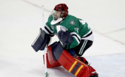 DALLAS, TX – MARCH 08: Tim Thomas #30 of the Dallas Stars in goal against the Minnesota Wild on March 8, 2014 at American Airlines Center in Dallas, Texas. Dallas won 4-3. (Photo by Thomas B. Shea/Getty Images)