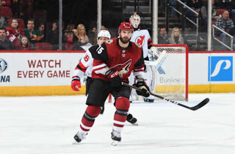 GLENDALE, AZ – JANUARY 04: Brad Richardson #15 of the Arizona Coyotes skates up ice against the New Jersey Devils at Gila River Arena on January 4, 2019 in Glendale, Arizona. (Photo by Norm Hall/NHLI via Getty Images)