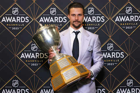 Erik Karlsson of the San Jose Sharks poses with the James Norris Memorial Trophy during the 2023 NHL Awards at Bridgestone Arena on June 26, 2023 in Nashville, Tennessee. (Photo by Bruce Bennett/Getty Images)