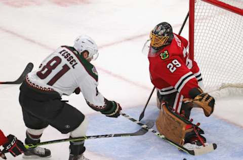 Phil Kessel, #81 Arizona Coyotes, ILLINOIS – NOVEMBER 12: Marc-Andre Fleury #29 of the Chicago Blackhawks moves to save a shot by Phil Kessel #81 of the Arizona Coyotes at the United Center on November 12, 2021 in Chicago, Illinois. The Blackhawks defeated the Coyotes 2-1. (Photo by Jonathan Daniel/Getty Images)