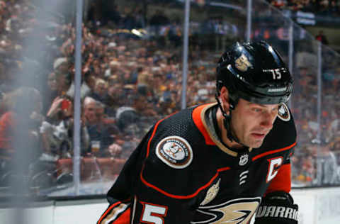 ANAHEIM, CA – JANUARY 11: Ryan Getzlaf #15 of the Anaheim Ducks skates with the puck during the third period of the game against the Pittsburgh Penguins at Honda Center on January 11, 2019, in Anaheim, California. (Photo by Debora Robinson/NHLI via Getty Images)