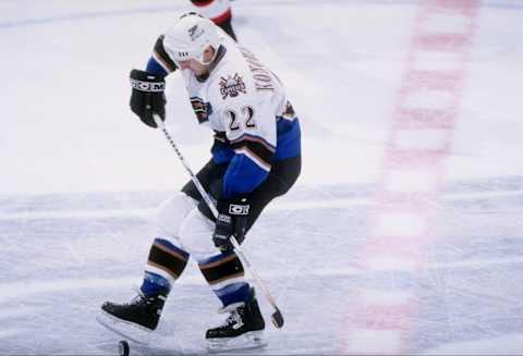 Steve Konowalchuk, Washington Capitals Mandatory Credit: Doug Pensinger /Allsport