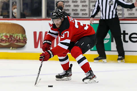 New Jersey Devils center Pavel Zacha (37): Tom Horak-USA TODAY Sports