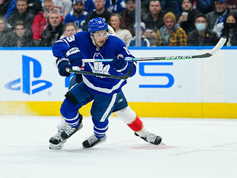 Mar 27, 2022; Toronto, Ontario, CAN; Toronto Maple Leafs forward Alexander Kerfoot (15) skates against the Florida Panthers at Scotiabank Arena. Mandatory Credit: John E. Sokolowski-USA TODAY Sports