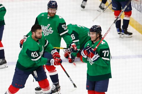 Tom Wilson, T.J. Oshie, Washington Capitals Mandatory Credit: Geoff Burke-USA TODAY Sports