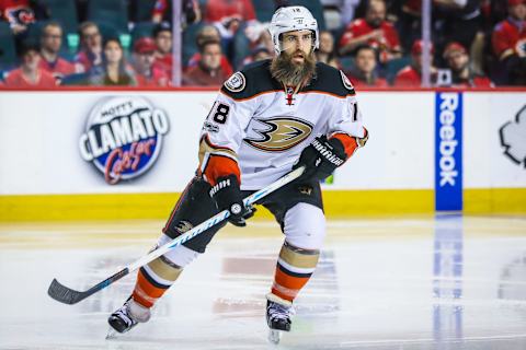 Apr 17, 2017; Calgary, Alberta, CAN; Anaheim Ducks right wing Patrick Eaves (18) skates against the Calgary Flames during the third period in game three of the first round of the 2017 Stanley Cup Playoffs at Scotiabank Saddledome. Mandatory Credit: Sergei Belski-USA TODAY Sports