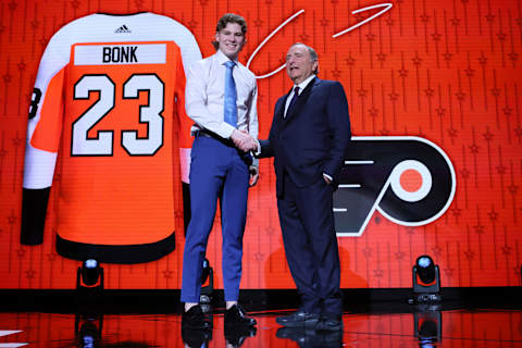 NASHVILLE, TENNESSEE – JUNE 28: Oliver Bonk is selected by the Philadelphia Flyers with the 22nd overall pick during round one of the 2023 Upper Deck NHL Draft at Bridgestone Arena on June 28, 2023 in Nashville, Tennessee. (Photo by Bruce Bennett/Getty Images)