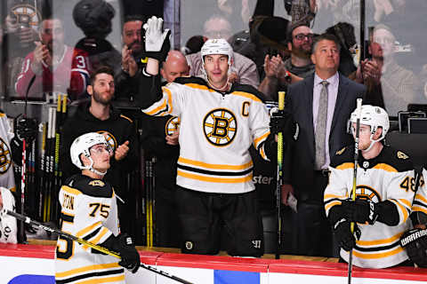 MONTREAL, QC – NOVEMBER 05: Boston Bruins defenceman Zdeno Chara (33) salutes the crowd applauding him for his 1500th game in the NHL during the Boston Bruins versus the Montreal Canadiens game on November 05, 2019, at Bell Centre in Montreal, QC (Photo by David Kirouac/Icon Sportswire via Getty Images)