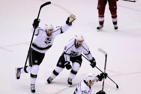 Jeff Carter #77 and Mike Richards #10 (Photo by Maxx Wolfson/Getty Images)