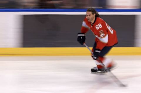 SUNRISE, FL – APRIL 03: Jaromir Jagr #68 of the Florida Panthers. (Photo by Mike Ehrmann/Getty Images)