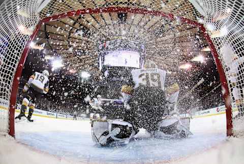 NEW YORK, NEW YORK – DECEMBER 17: Laurent Brossoit #39 of the Vegas Golden Knights tends net against the New York Rangers at Madison Square Garden on December 17, 2021 in New York City. The Golden Knights defeated the Rangers 3-2 in the shootout. (Photo by Bruce Bennett/Getty Images)