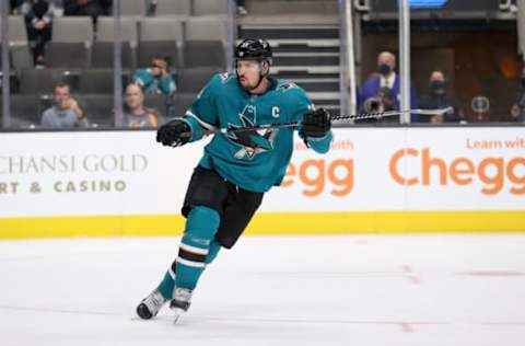 SAN JOSE, CALIFORNIA – OCTOBER 04: Logan Couture #39 of the San Jose Sharks in action against the Anaheim Ducks at SAP Center on October 04, 2021 in San Jose, California. (Photo by Ezra Shaw/Getty Images)