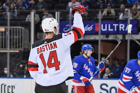 New Jersey Devils right wing Nathan Bastian (14): Dennis Schneidler-USA TODAY Sports